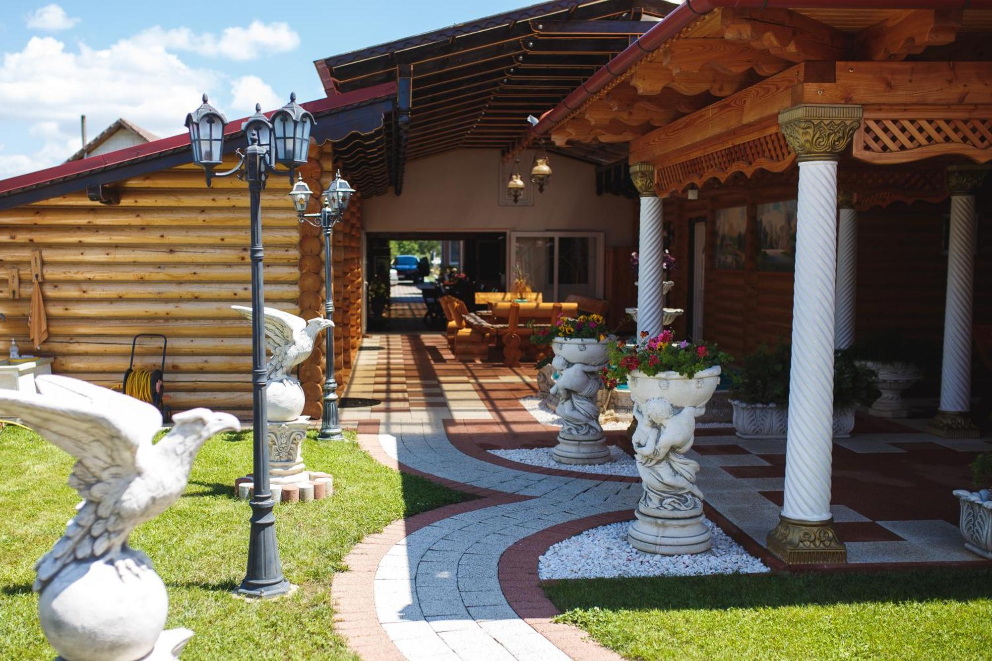 Vila Adr Petresti Bagian luar foto